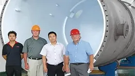 美国客户来验收反应塔